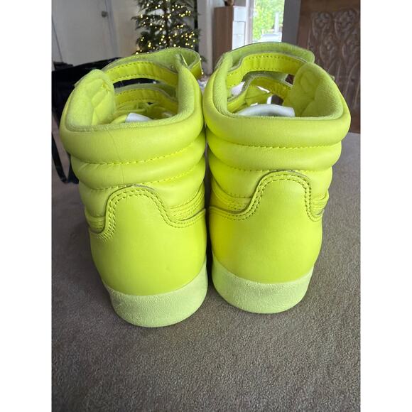 Womens reebok freestyle hi athletic
High Top Sneaker Trainers 431 Sz 8 like - Picture 6 of 9